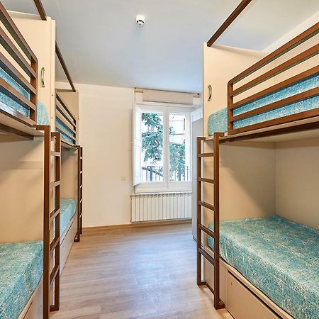 Alberg Abat Oliba Monistrol de Montserrat المظهر الخارجي الصورة Hostel in Berlin