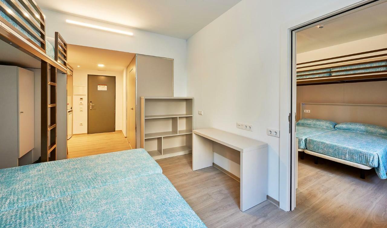 Alberg Abat Oliba Monistrol de Montserrat المظهر الخارجي الصورة A typical bedroom in the new halls